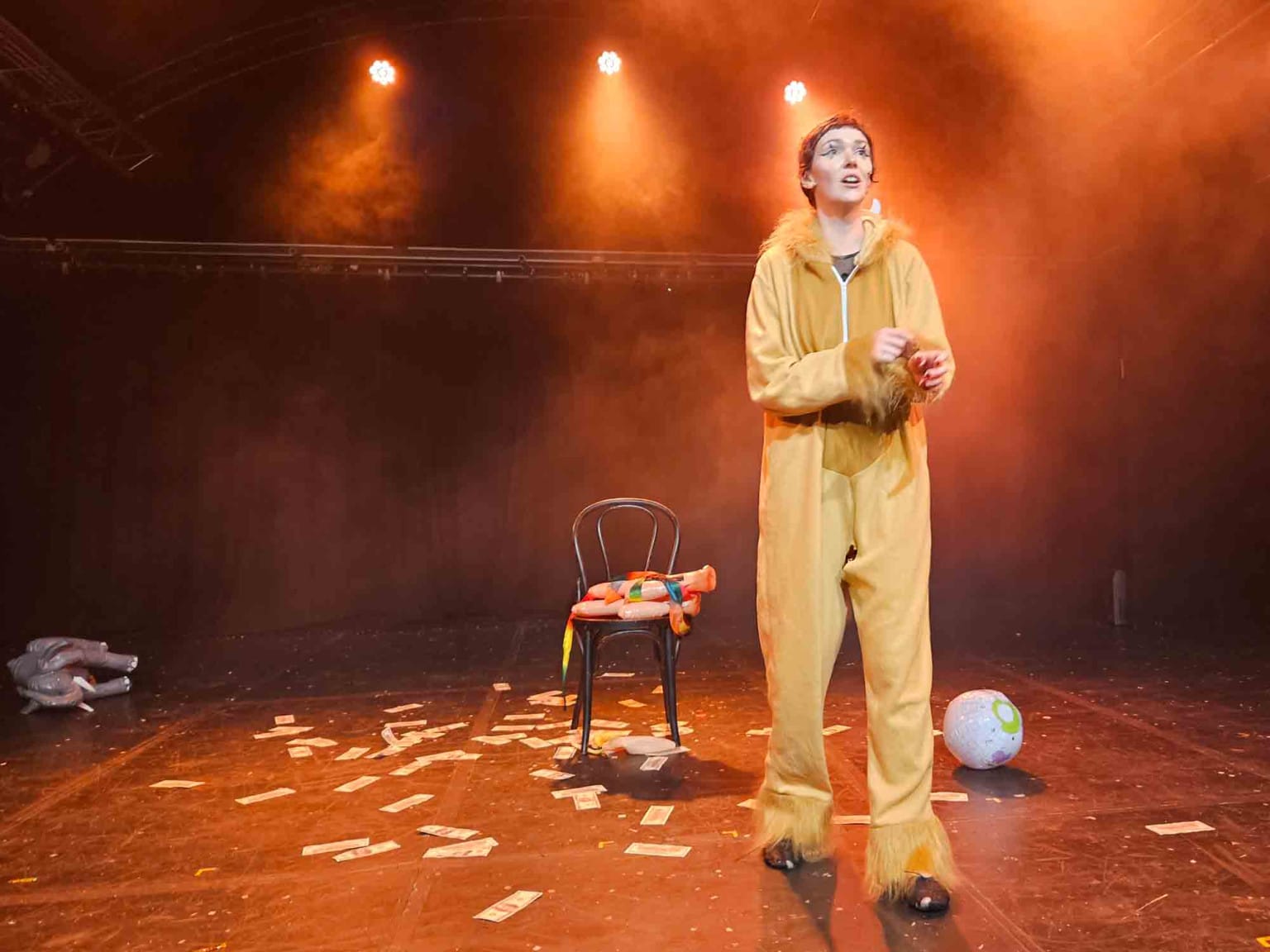 Elf Lyons